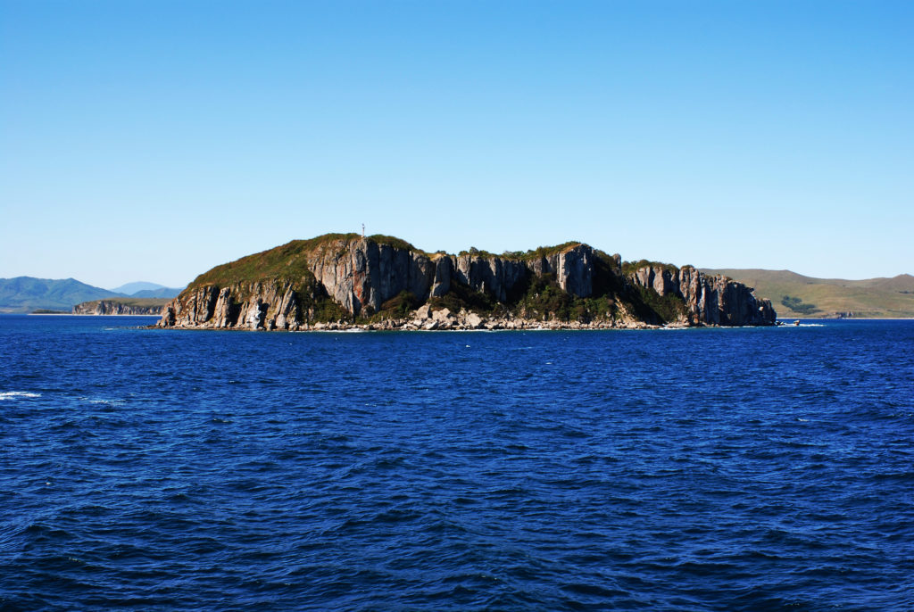 Осторов в Японском море